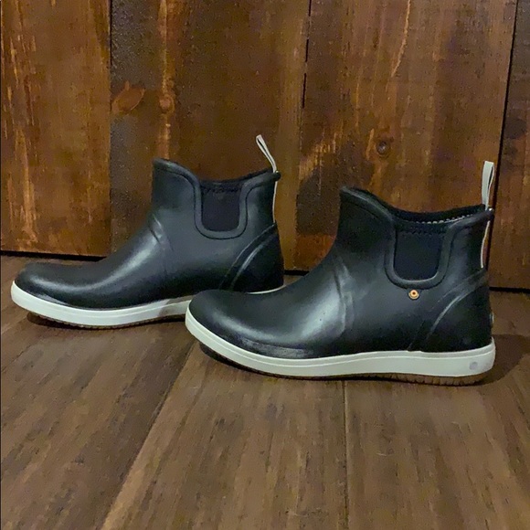 bogs quinn rain shoe